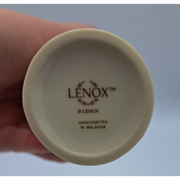 Lenox 6 Inch Rose Vase 24K Gold Trim Cream Color Handcrafted Elegant Wedding - Picture 4 of 5